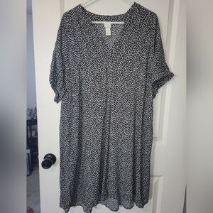 H&M Navy and White Floral Dress